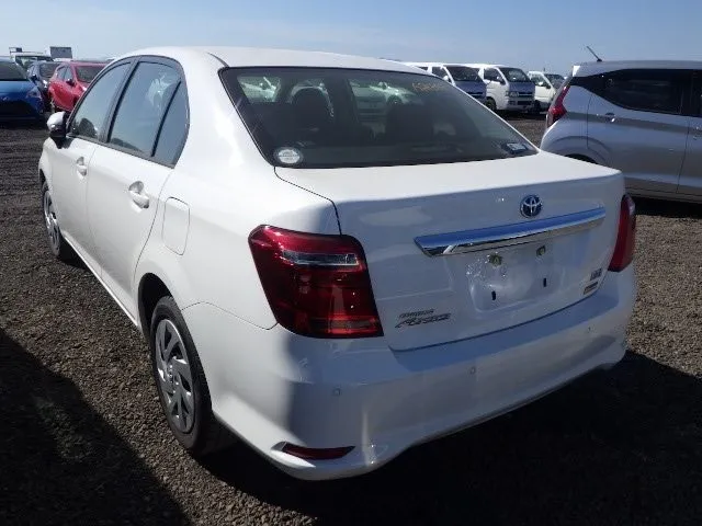 2022 Toyota Axio 4 — 6