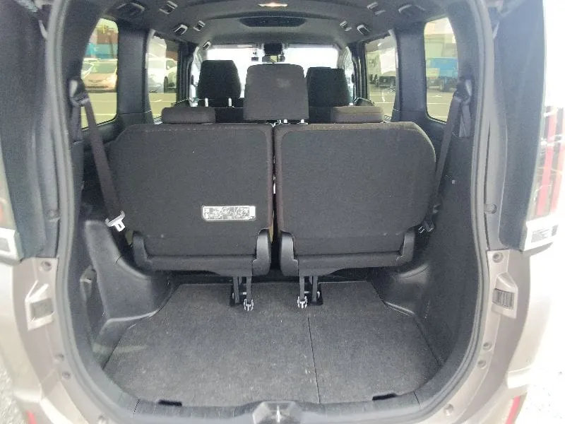 2021 Toyota Noah — 12